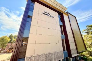 Hotel The Galaxy near Udaipur Airport - Dabok - 0