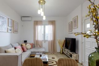 Live and Chill Apartment - Mastambás - 8