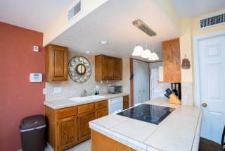 Sweet Town home on the Island - 1