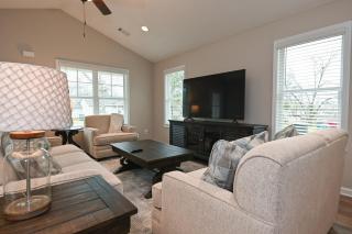 The 55th Cottage - Commerce - 5