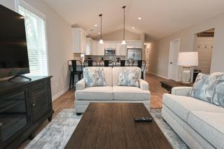 The 55th Cottage - Commerce - 4