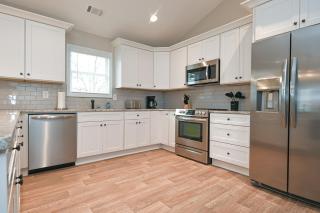 The 55th Cottage - Commerce - 2