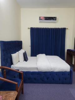 Uk Family Lodge - Islamabad - 8