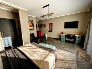 Hotel style room room - Sablet - 3