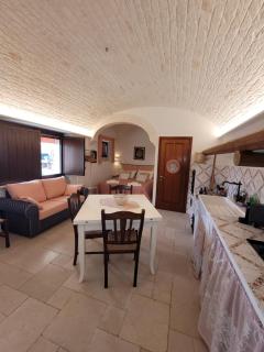 Valle D'Itria Trulli e Alcova Mikael - 9