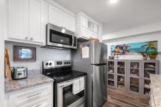 Sunrise Villas 101 - BOARDWALK TO THE BEACH - Port Aransas - 1