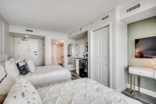 Watch Sunrise from Your Bed in the Beach Studio on BV 15th Floor - Myrtle Beach - 4