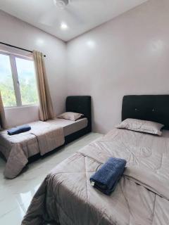 Zimiey Homestay - Kampong Ru Sepuloh - 1