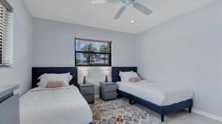 EBR7483 - Englewood - 7