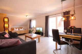 CBlue "Ferienhaus am Yachthafen - Strandgut" - Rostock - 2