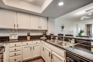 Huge Oceanfront One Bedroom for 6, Gorgeous View & Pools on BV 15th Floor - Myrtle Beach - 9