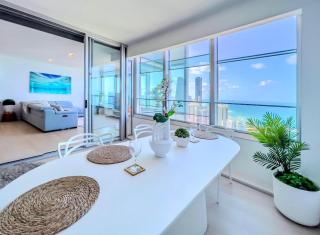 Iconic Q1 Level 35! - Gold Coast - 0