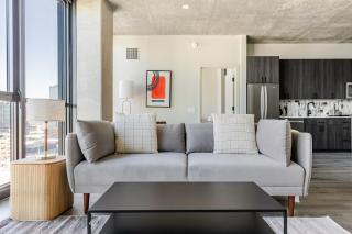 Blueground West Loop pool AC near park CHI-1211 - 3