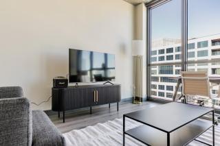 Blueground West Loop pool AC near park CHI-1211 - 1