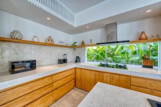 Luxury Industrial-Style 2BR Villa Kirma 2 Near the Beach - Canggu - 1