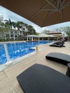 1 Bedroom Unit at One Pontefino Tower - Batangas City - 2