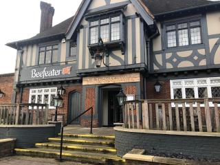 Comfortable Studio Apartment, Maidstone - 5