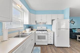 The Barracuda 3 Steps to the beach 2BR sleeps 6 - Ocean City - 4