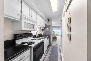 Barefoot Country 202 - 4