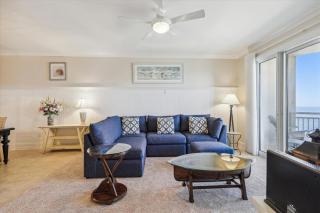 Gateway Grand 1411 - 8