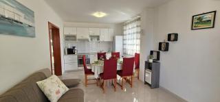 Spacious Villa Lush Garden Private access to Beach - Villa Sherene - Trogir - 1
