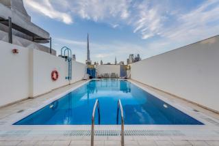 Burj Khalifa & Canal Views at Mayfair Tower in business bay - Luxurious 1BDR Apartment - 6