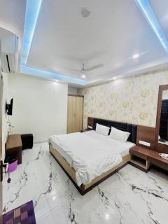 SK Palace - Varanasi - 0