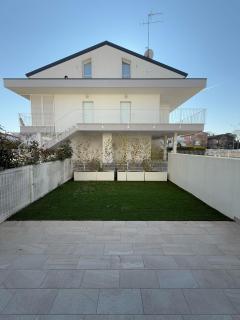 RESIDENCE L08-Solo per famiglie-WALTERIGATO APARTMENTS - Lido di Jesolo - 0