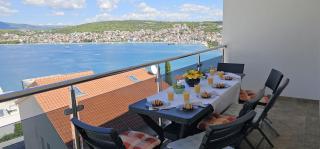 Large seaview apt, 150m to beach, 4km from Trogir - Apt Nora - Trogir - 3