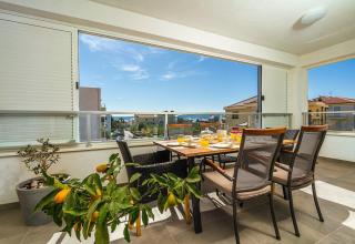4-star, Terrace 16m2 & SeaView,4min walk to beach, 2 private parking spaces - Kaštela - 2