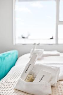 To be Remove Venture Vacations-Golden Circle Hot Tub Cabin - 4