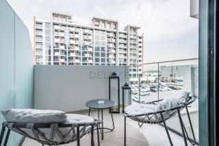 Community View Studio with Balcony, Azizi Riviera 24, Al Merkadh by Deluxe Holiday Homes - 7