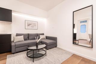 E23 - Grand Boulevard Design Loft - Best Location by BQA - 5