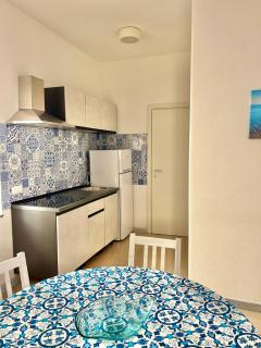 Aeolian Apartments - 8