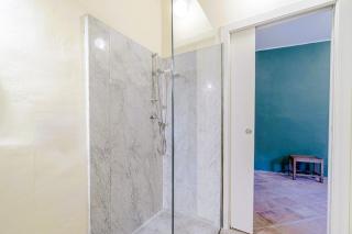 Romantic Getaway in Turin Cozy Apt with Terrace - Turin - 5