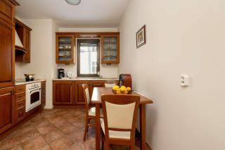 Family Apartment with Parking in the Centre by Noclegi Renters - Sopot - 1
