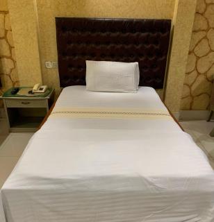 Hotel City View Peshawar - 1
