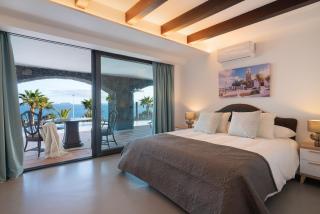 Villa Los Arcos, piscina privada climatizada y jacuzzi con maravillosas vistas al islote de Lobos - Playa Blanca - 7