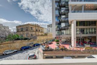 Charming 2BR home Steps from Gzira Marina & Views by 360 Estates - Il-Gżira - 7