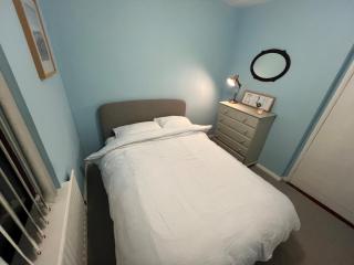 Cosy base to expore the North - Portrush - 1