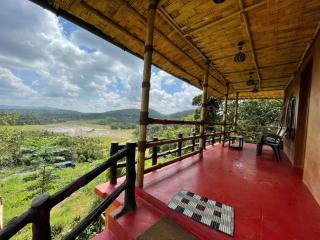 Angels Nest Home stay 2 Acra private plantation Mountain area balconey SunRice view Nearby Ngarhole wild life , Tholpetty wild life , Pakshipathalam Bird santuary , Kuruva island # Thirunelly & Thrissilery Temple Near by Secure Stay Wayanad Kerala - Chekadi - 0