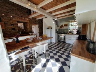 Jolie maison en pierre avec grand jardin pour 6 - Guissény - 8
