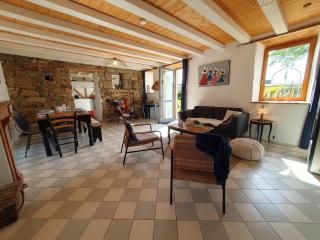 Jolie maison en pierre avec grand jardin pour 6 - Guissény - 1