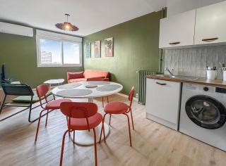 Cosy T3 Plein Centre, Clim & Balcon - 3