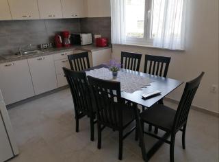 LEO APT NV - Apartment for 6-7 persons with balcony - Novi Vinodolski - 4