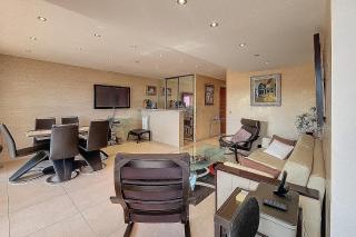 HENRI CAMILLE REAL ESTATE - Kent - Huge 2 bedrooms appt - 5 min Croisette - Cannes - 6