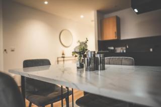 Moderne Ferienwohnung mit Kochinsel in Sinsheim Zentral ruhig und Netflix - Erstbezug WeHome Komfort - Sinsheim - 8