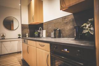 Moderne Ferienwohnung mit Kochinsel in Sinsheim Zentral ruhig und Netflix - Erstbezug WeHome Komfort - Sinsheim - 4