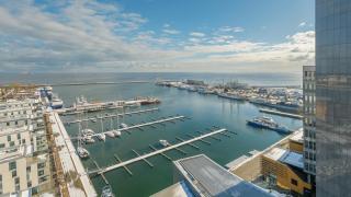 Sea Towers, Sun & Snow - 0