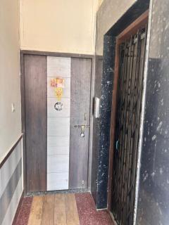 Family Flat 2BHK Near Kashi Vishwanath Mandir - 6